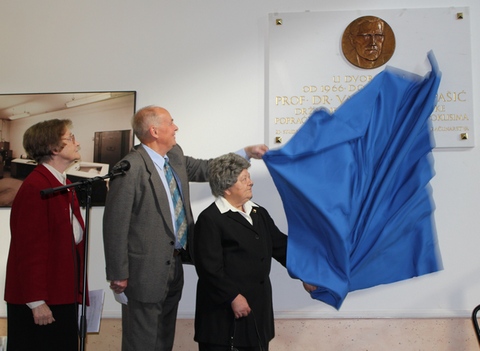 prof.dr. Vi�nja Hen�-Bartoli�, prof.dr. Zvonko Ben�i� i g�a. Terezija Lopa�i�